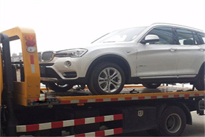龙陵拖车24小时服务电话